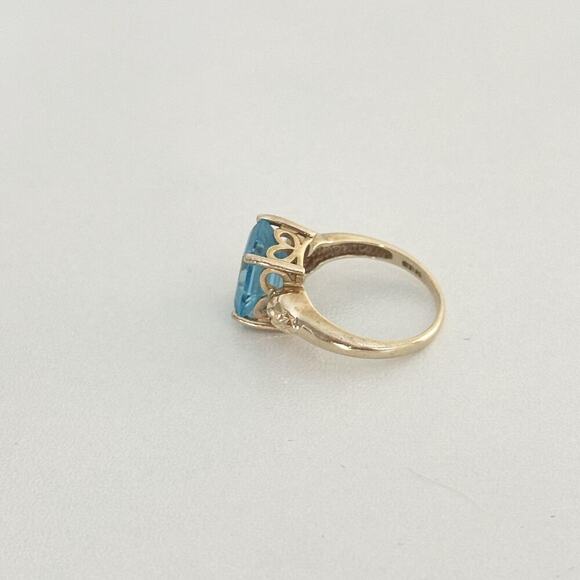 Cyde Duneier Designer 10K Yellow Gold Blue Topaz Emerald Cut Ring Size 6 - Picture 8 of 16